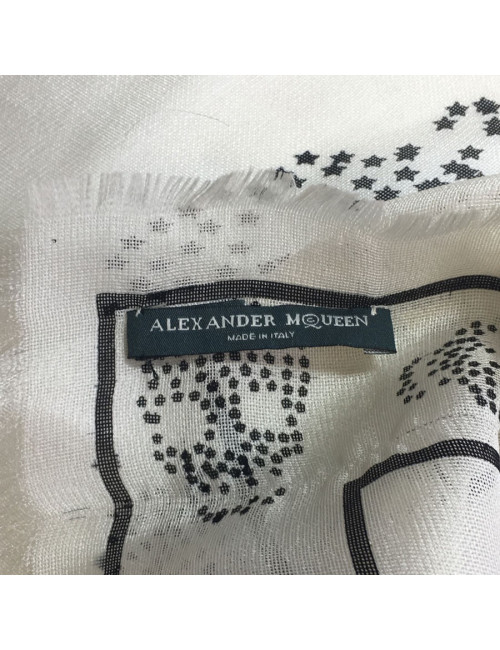 Étole Alexander McQueen en soie ivoire