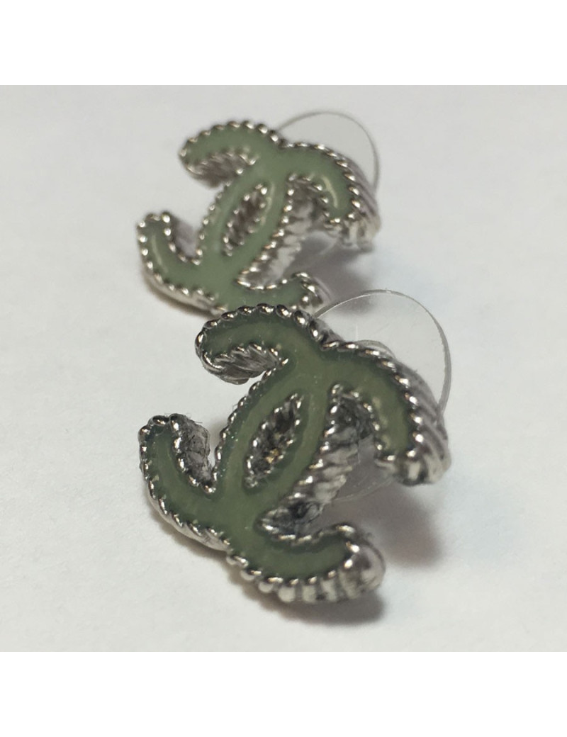 Earrings nails CHANEL CC in silver metal and resin green celadon