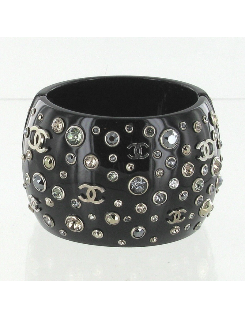 Manchette CHANEL strass multicolores et CC palladiés