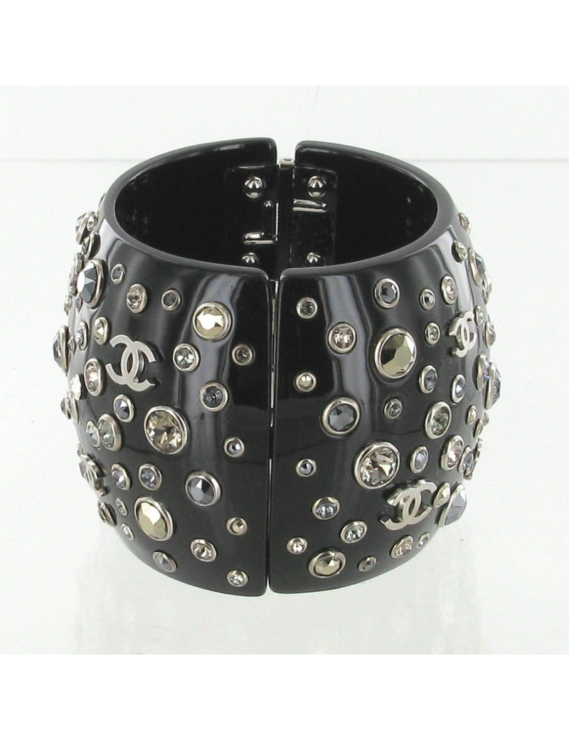 Manchette CHANEL strass multicolores et CC palladiés
