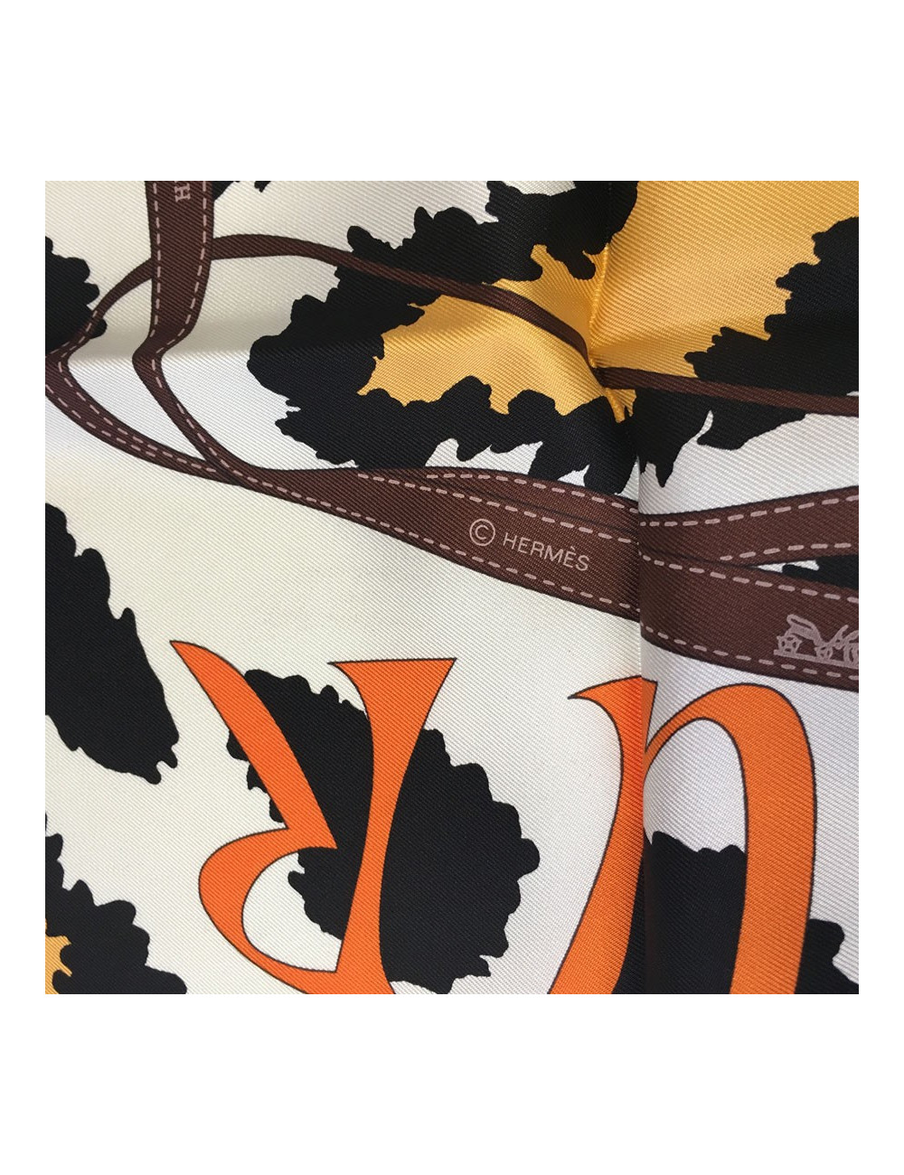 HERMÈS 'Madame Monsieur' scarf in ivory silk and brown border