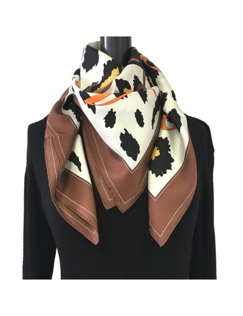 HERMÈS 'Madame Monsieur' scarf in ivory silk and brown border