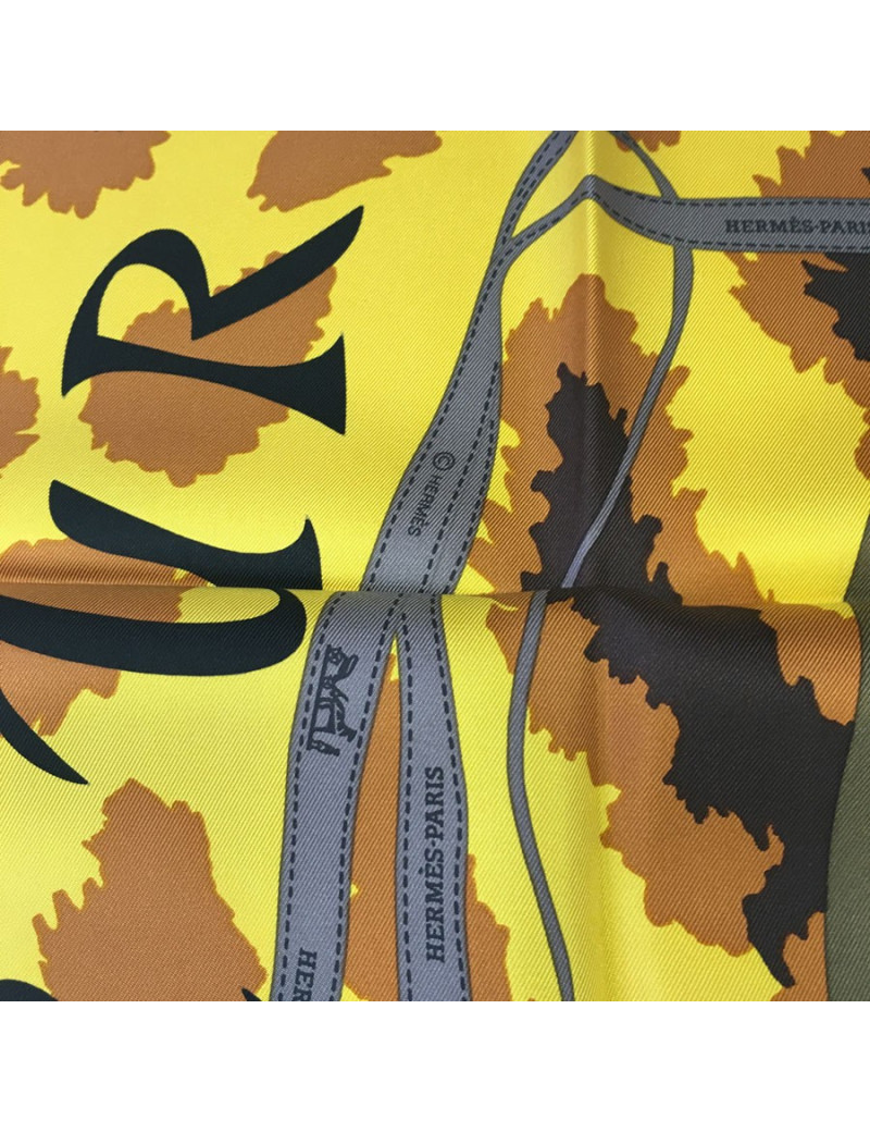 Carré HERMÈS "Monsieur, Madame" ivoire, moutarde, kaki