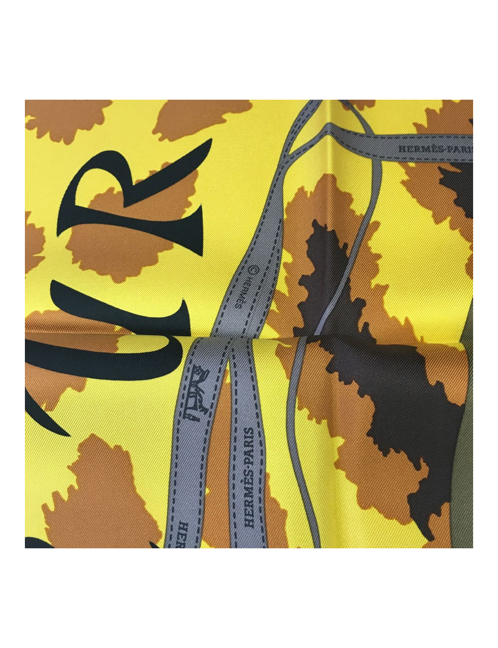 Carré HERMÈS "Monsieur, Madame" ivoire, moutarde, kaki