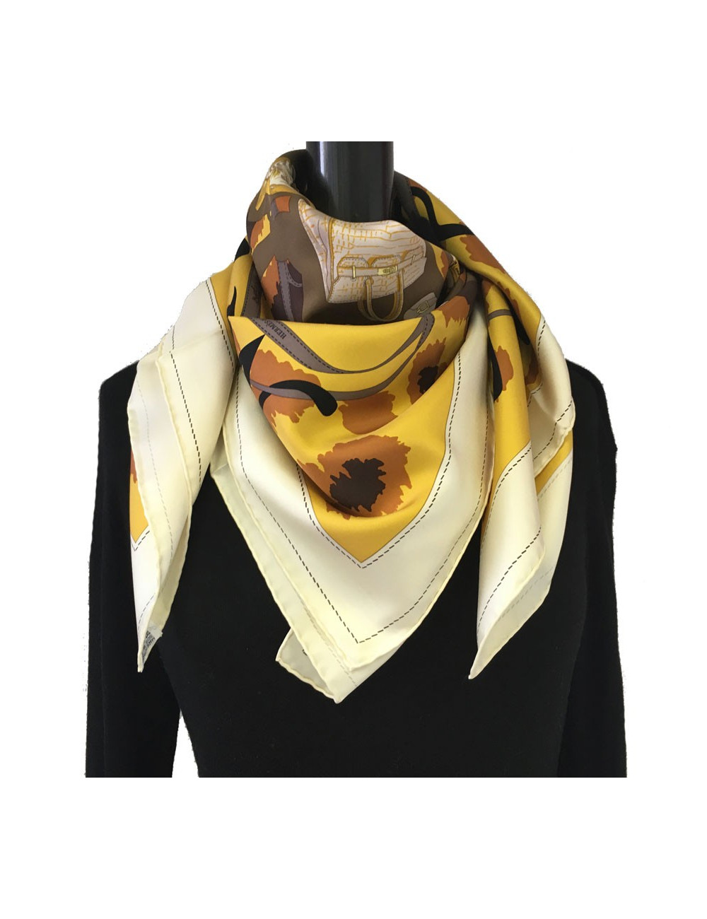 Carré HERMÈS "Monsieur, Madame" ivoire, moutarde, kaki