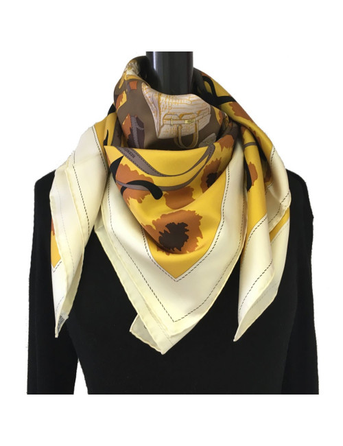 Carré HERMÈS "Monsieur, Madame" ivoire, moutarde, kaki