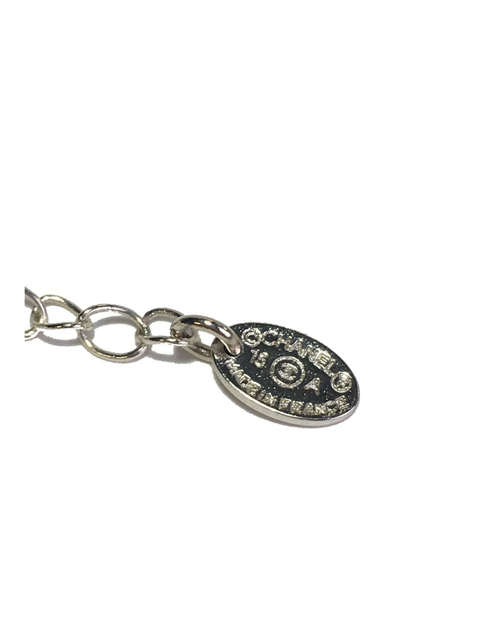 Collier "Paris-DubaïI" CHANEL en métal argenté, perles nacrées