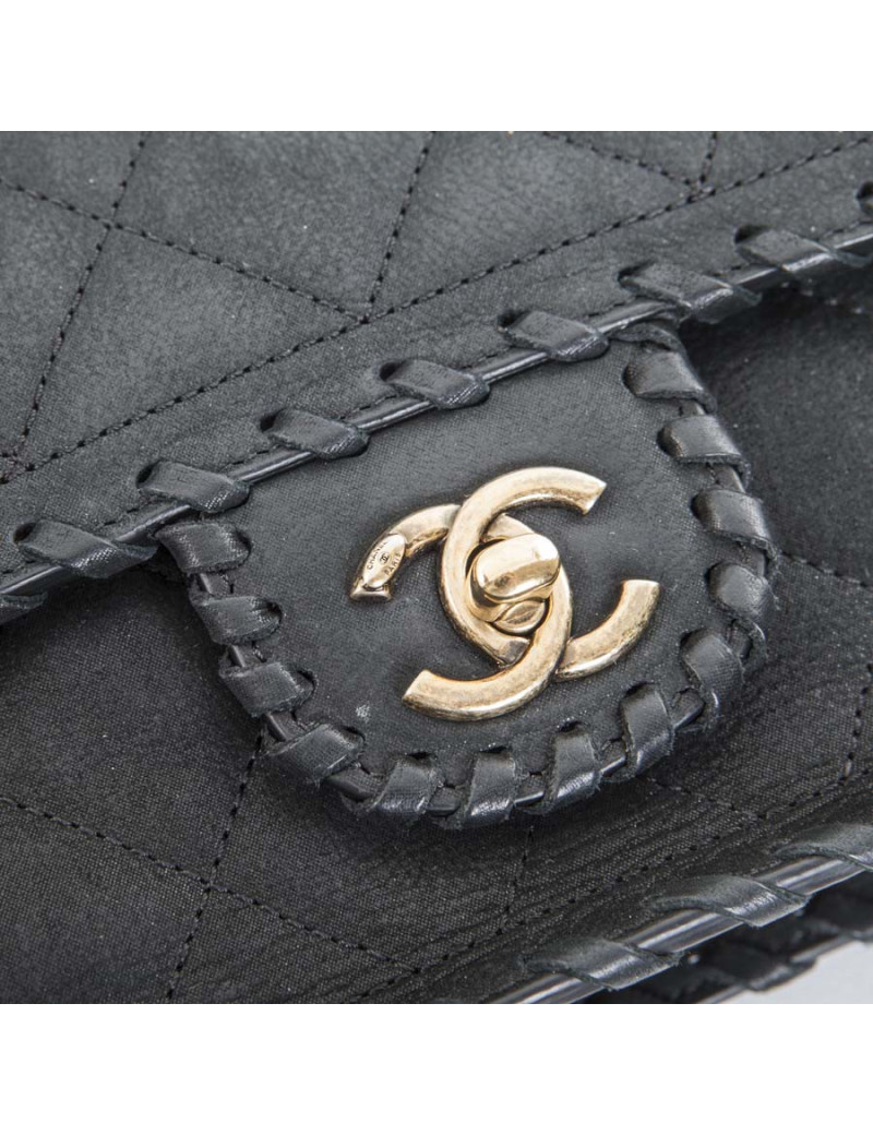 Sac CHANEL cuir matelassé noir