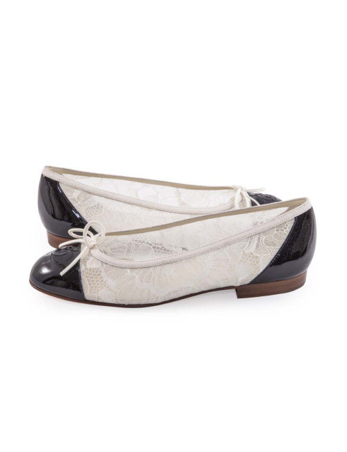  CHANEL ballerinas T 38.5 in Black patent leather and lace