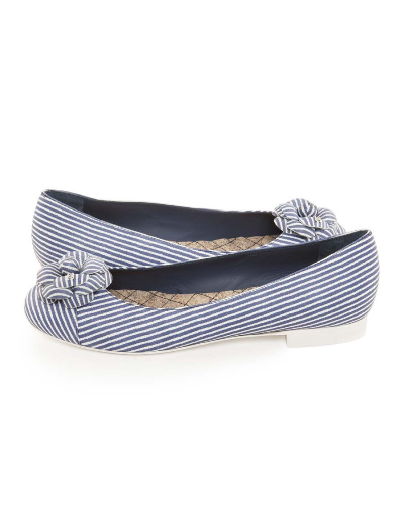 Ballet flats CHANEL T 38 en striped blue and white with Camellia