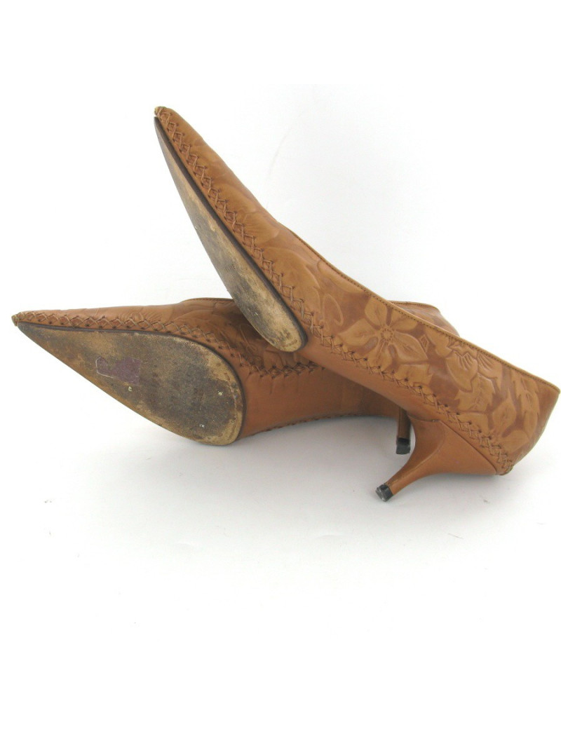 Escarpins T37 CELINE cuir embossé marron