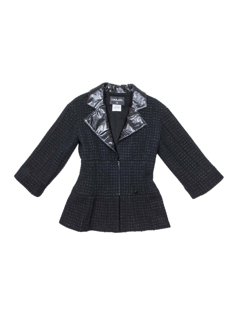 CHANEL T 36 black shiny threads and black tweed jacket