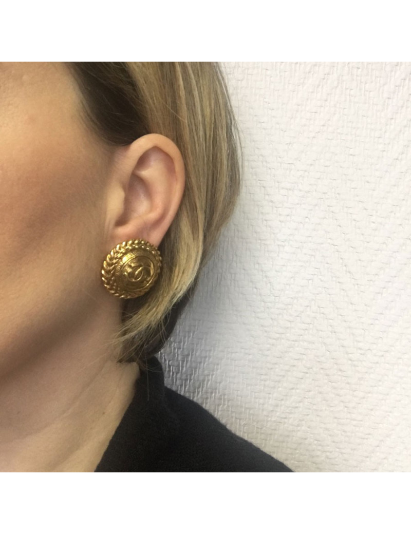 Clips CHANEL Vintage gold metal earrings