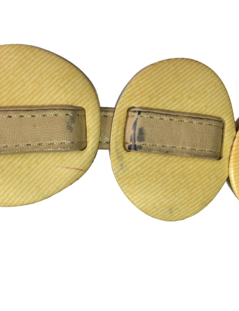 CHANEL T90 belt in beige leather and yellow plastic parts
