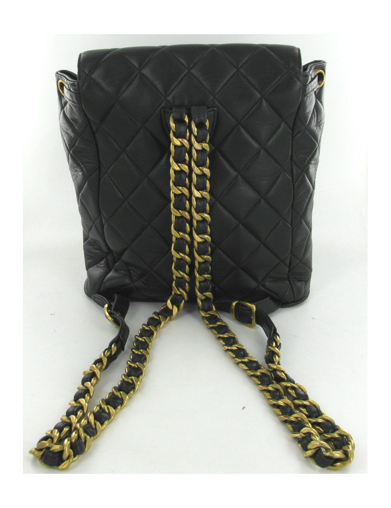 Sac à dos vintage CHANEL agneau matelassé noir