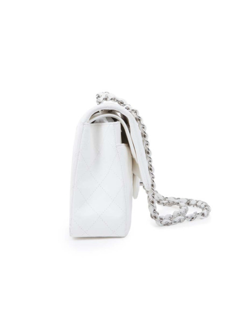 Sac timeless CHANEL cuir d'agneau blanc matelassé