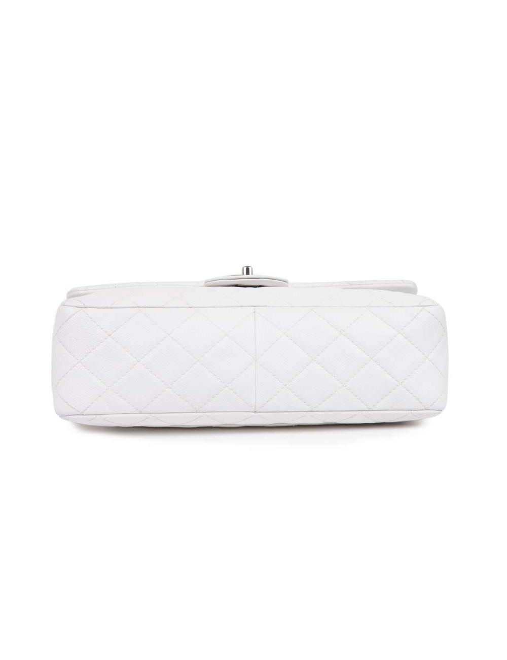 CHANEL Jumbo bag in white grained leather