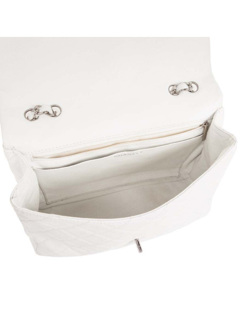 CHANEL Jumbo bag in white grained leather