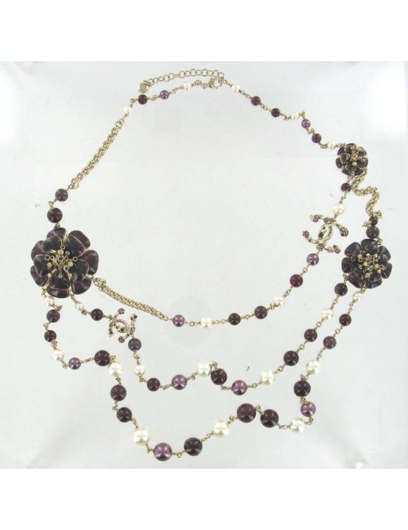 Sautoir CHANEL triple rangs perles et camélias