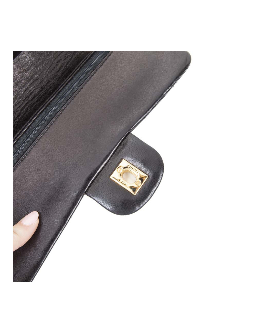 Timeless CHANEL black quilted smooth lambskin bag