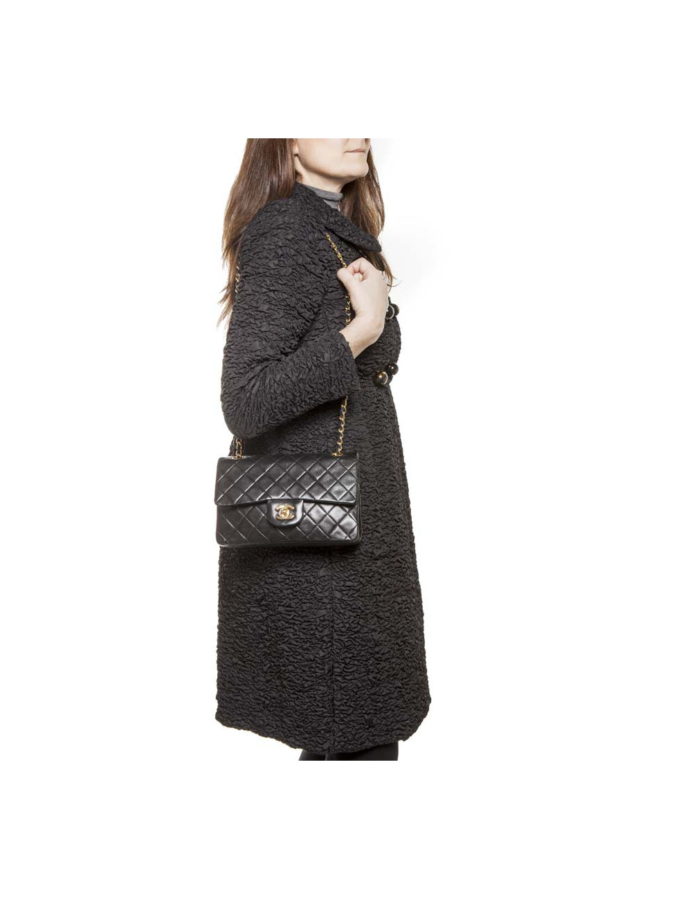 Sac Timeless CHANEL cuir d'agneau lisse matelassé noir