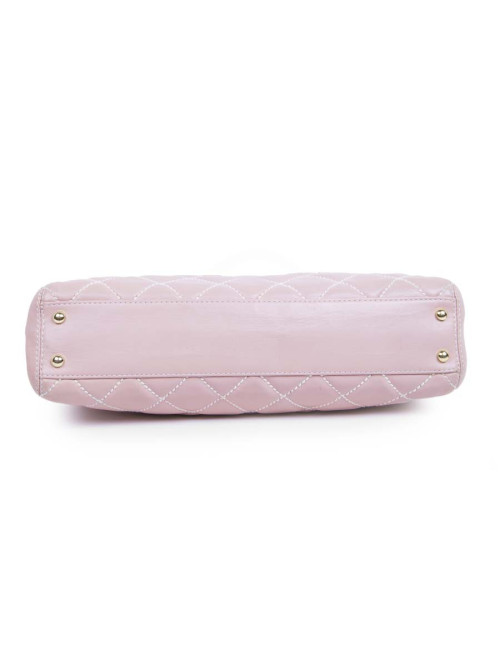 CHANEL pink shoulder bag in pink smooth leather