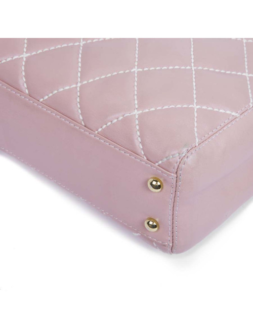 CHANEL pink shoulder bag in pink smooth leather