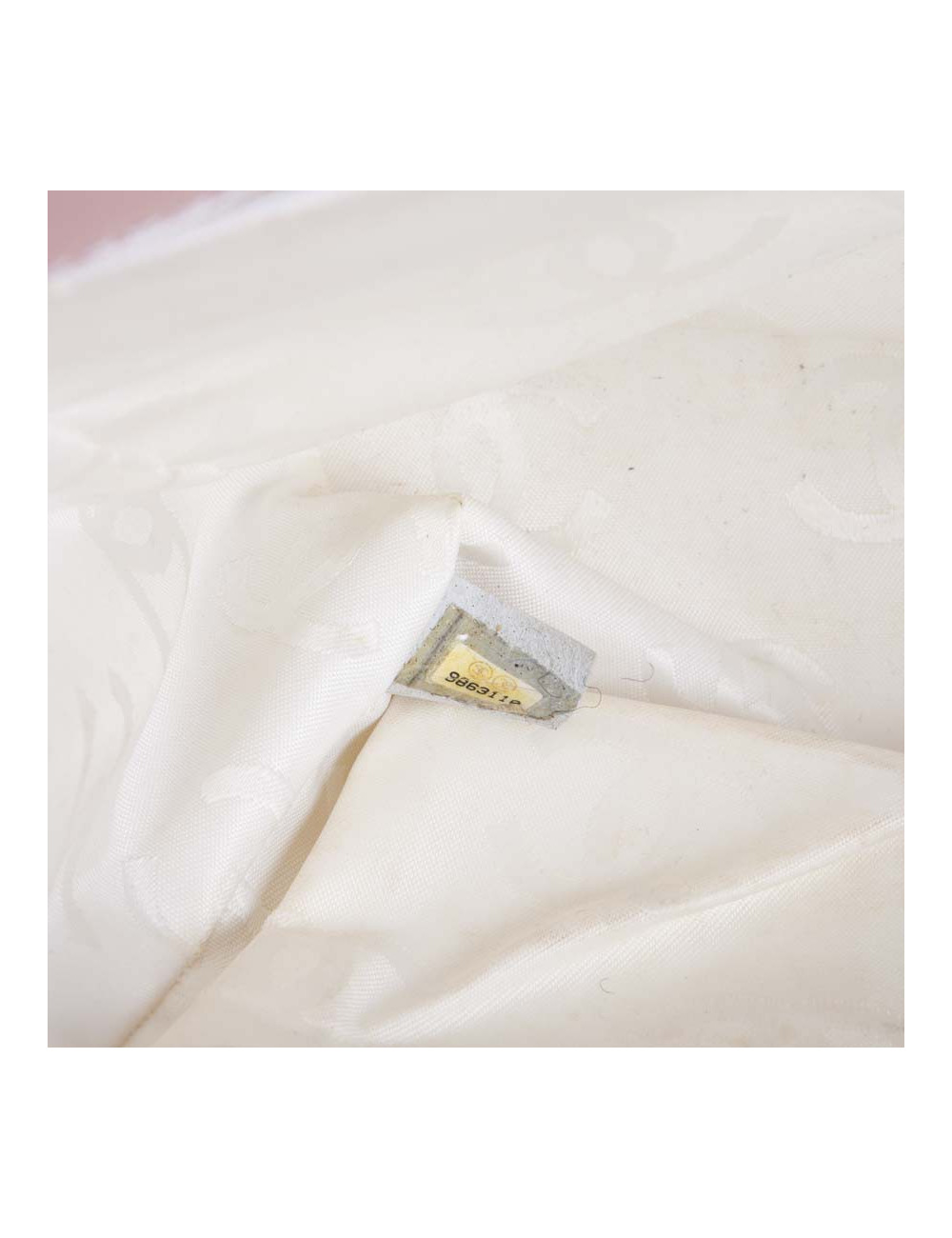 CHANEL pink shoulder bag in pink smooth leather