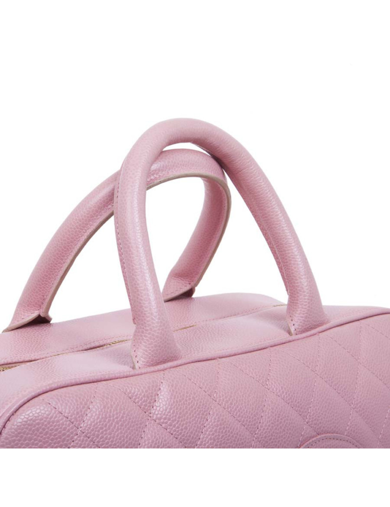 CHANEL bag in pink quilted leather 
