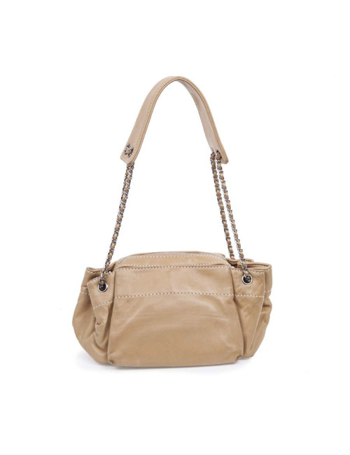 CHANEL bag in beige lambskin