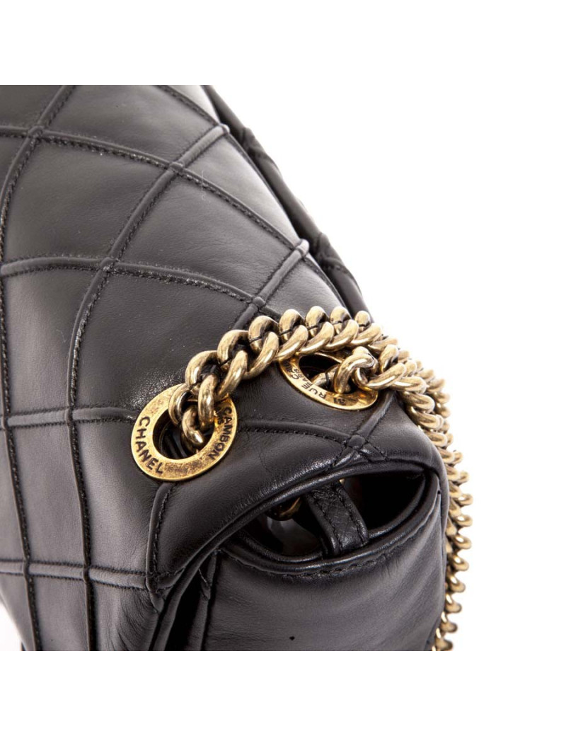 Sac Timeless CHANEL cuir d'agneau lisse matelassé noir