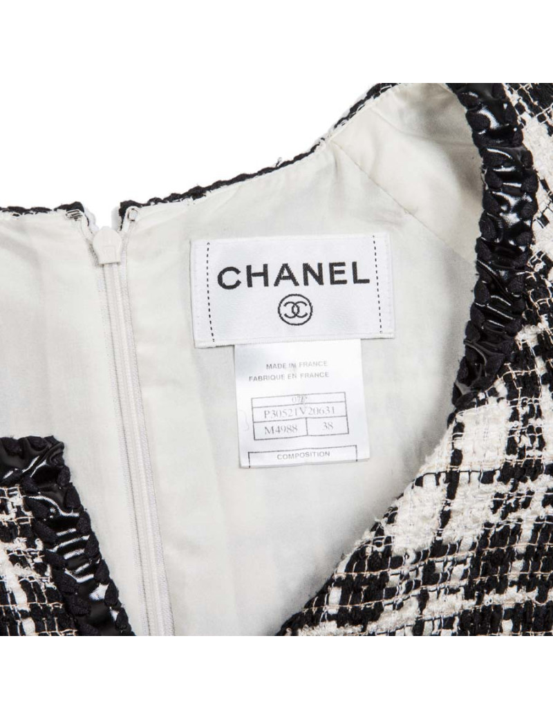 Robe CHANEL T     en tweed