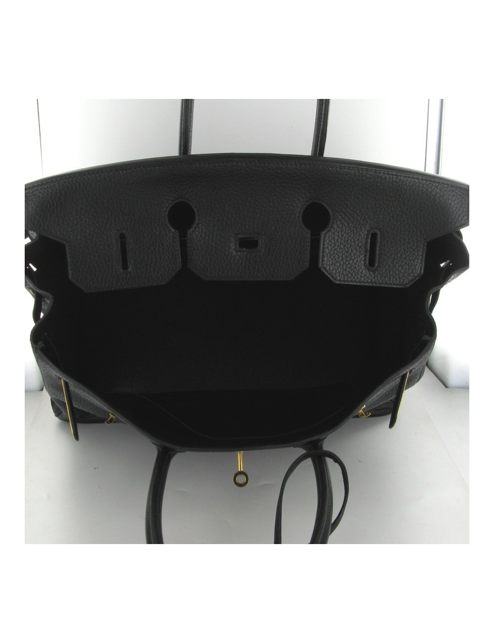 Birkin 35 HERMES Taurillon noir bijouterie dorée