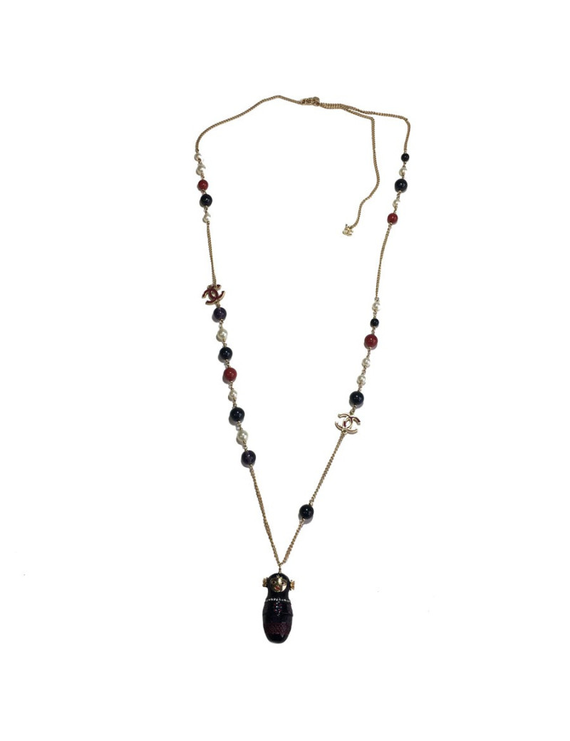 Sautoir CHANEL "Paris-Moscou" pendentif poupée russe et perles multicolores