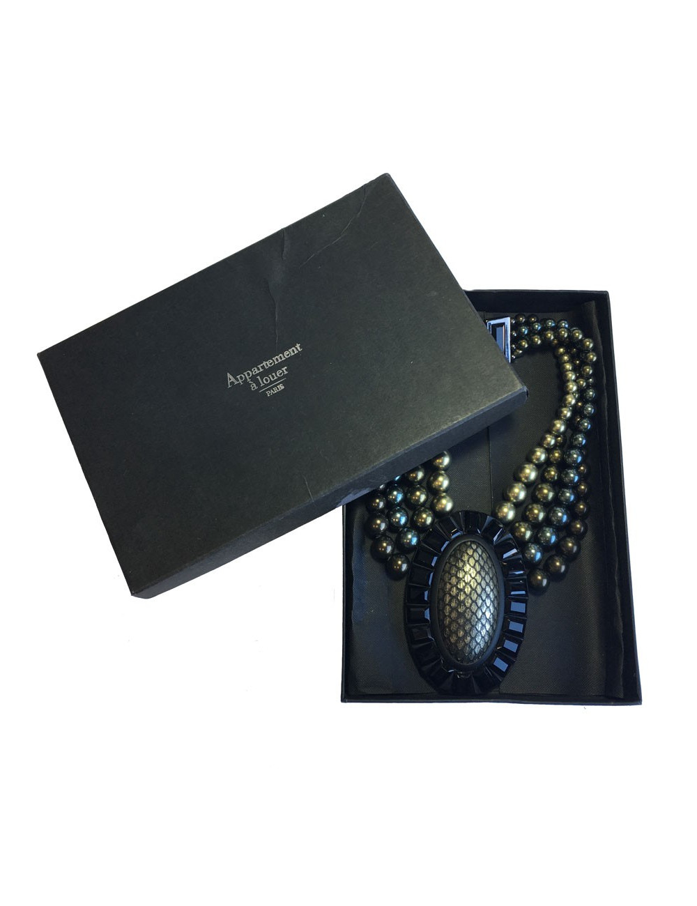 Collier APPARTEMENT A LOUER perles et pendentif noir et bronze