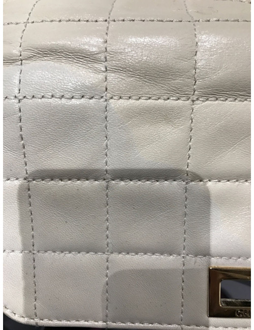 Sac CHANEL   accordeon en cuir d'agneau beige