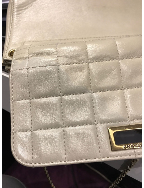 Accordion in beige lambskin CHANEL bag