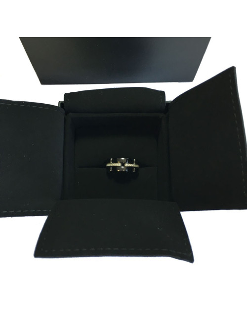 Bague "Ultra" CHANEL en céramique noire et diamants T58