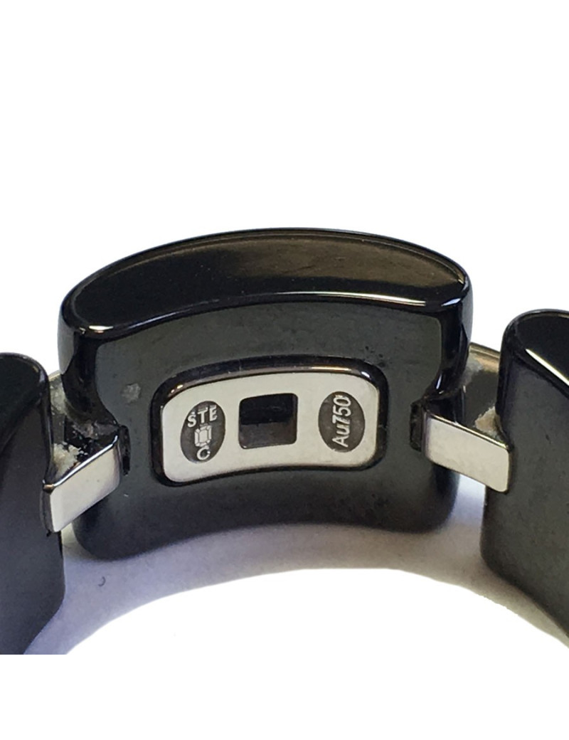 Bague "Ultra" CHANEL en céramique noire et diamants T58