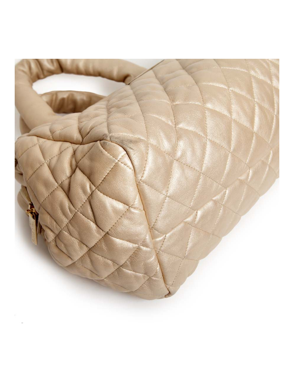 Sac cocoon CHANEL beige brillant