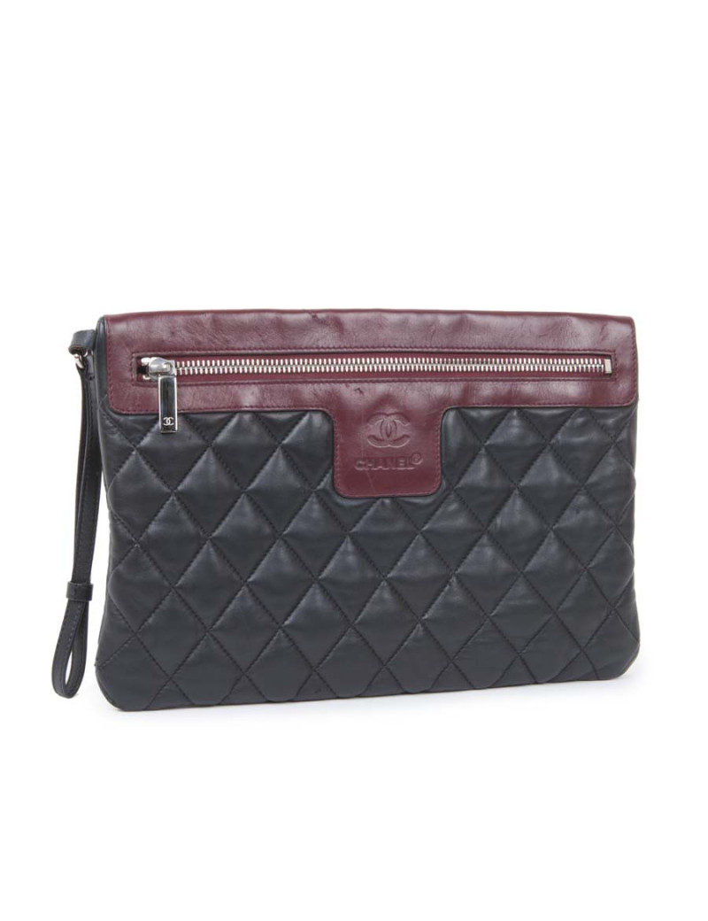 Pochette CHANEL cuir matelassé noir et bordeaux