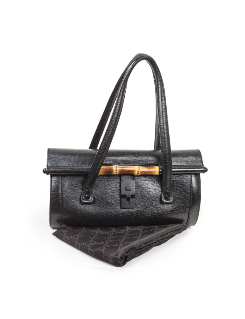 GUCCI black grained leather Vintage bamboo bag