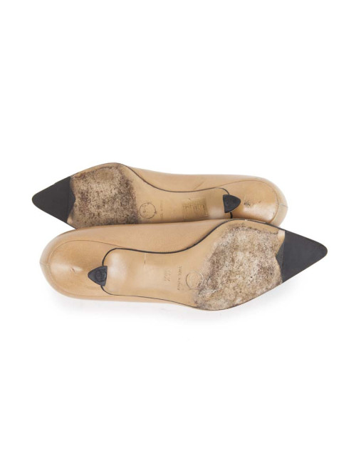 Escarpins CHANEL beige avec broderies