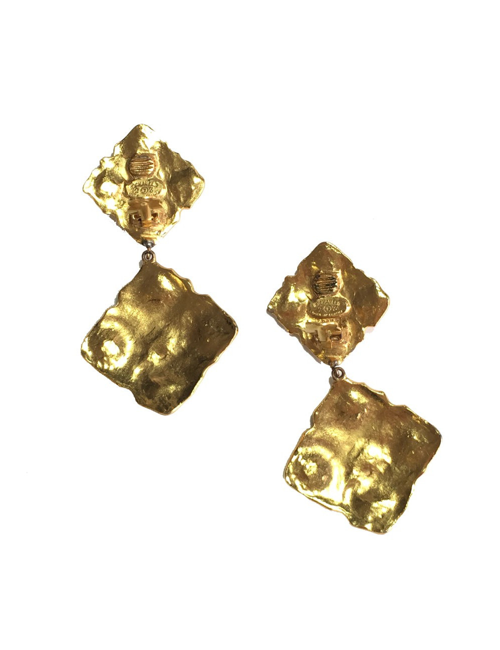  Boucles d'oreille clips CHANEL pendants vintage en métal doré et perles nacrées