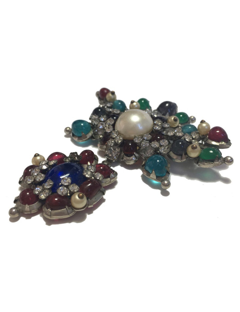 Broche couture CHANEL en pâte de verre Vintage