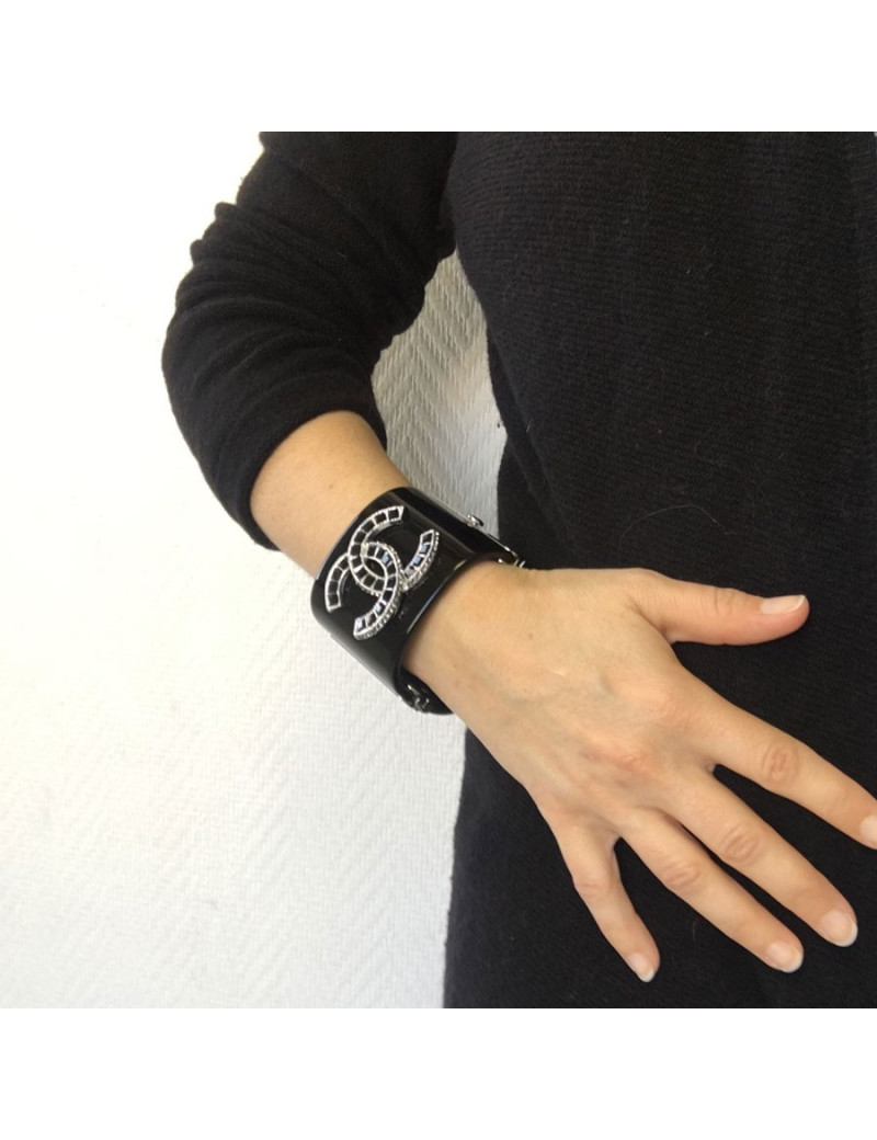 CHANEL cuff black and double C rhinestone