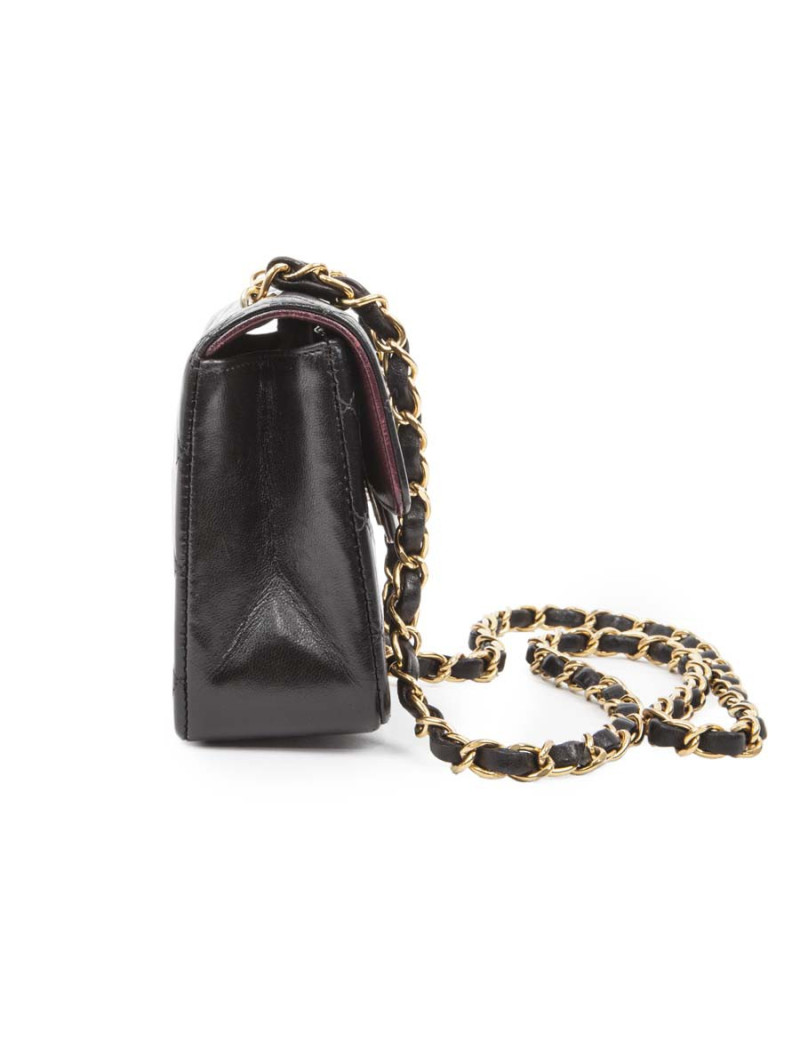 Mini sac CHANEL cuir d'agneau lisse matelassé noir