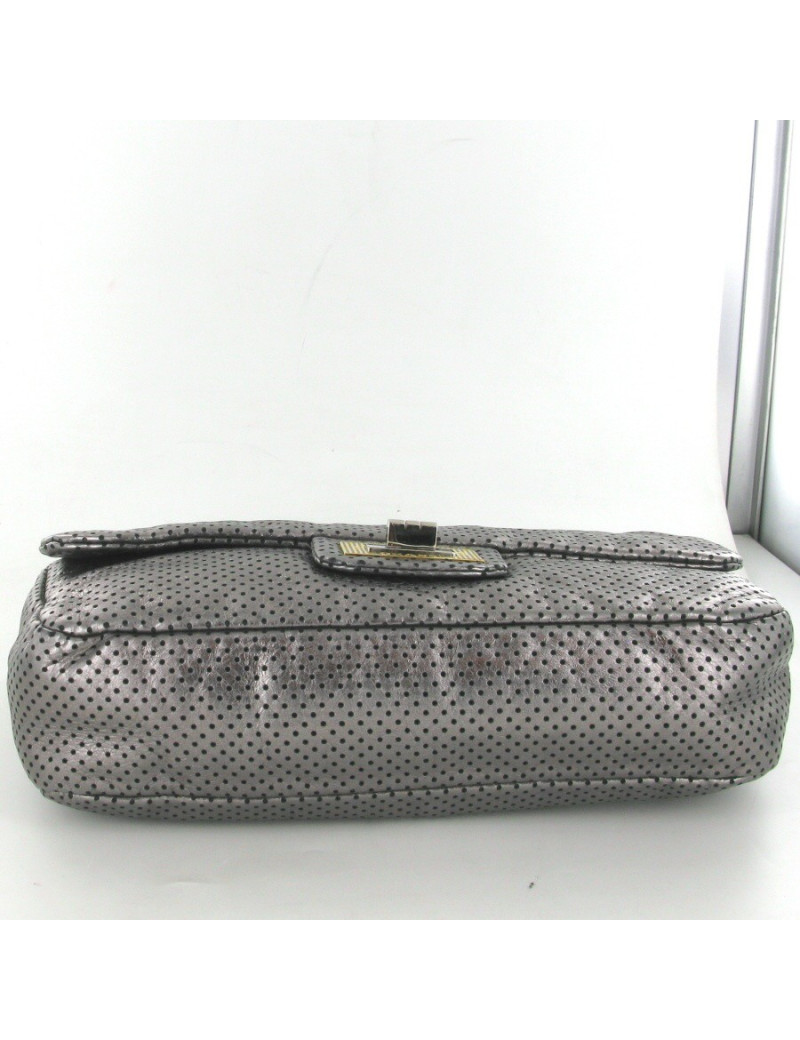 Sac CHANEL cuir perforé gris métallisé