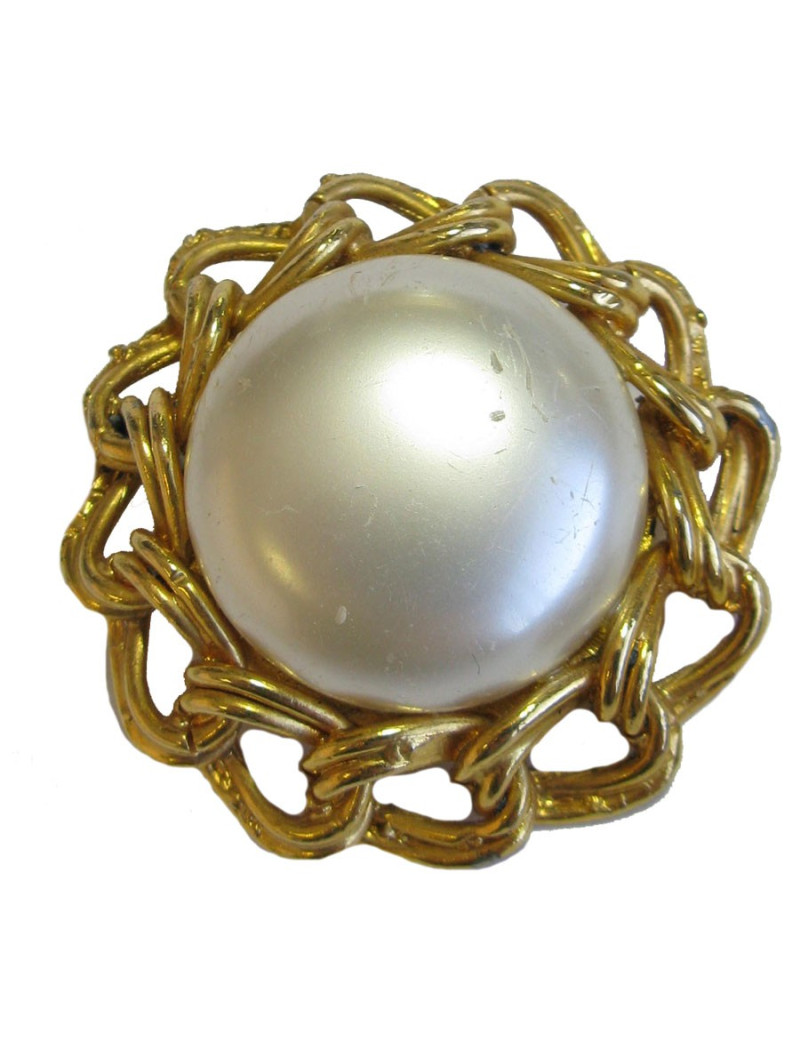 Boucles d'oreille clips perles nacrées et métal doré vintage
