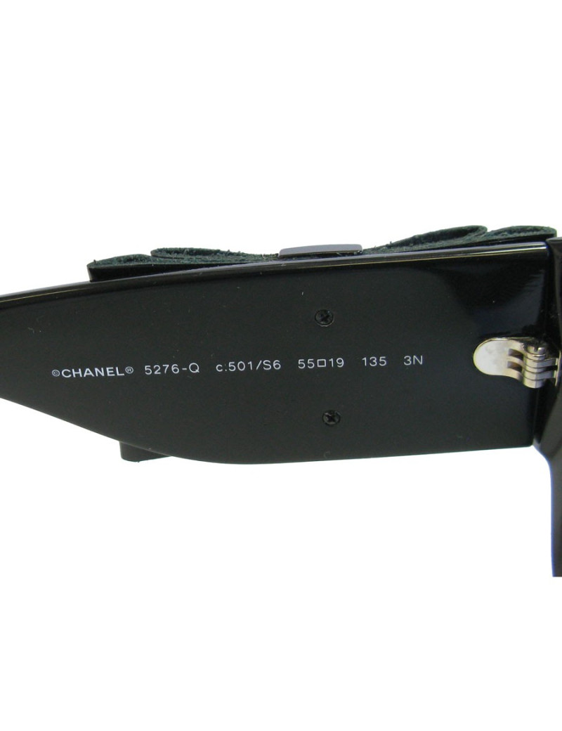 Lunettes de soleil CHANEL noires